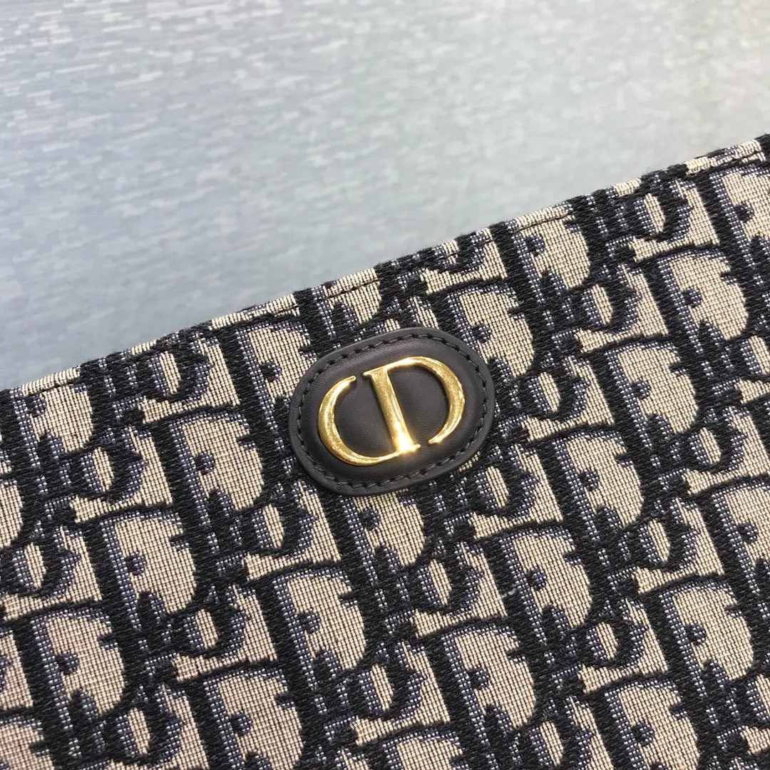 DR328 30 Montaigne Pouch / HIGHEST QUALITY VERSION / 10 x 8 x 2 inches