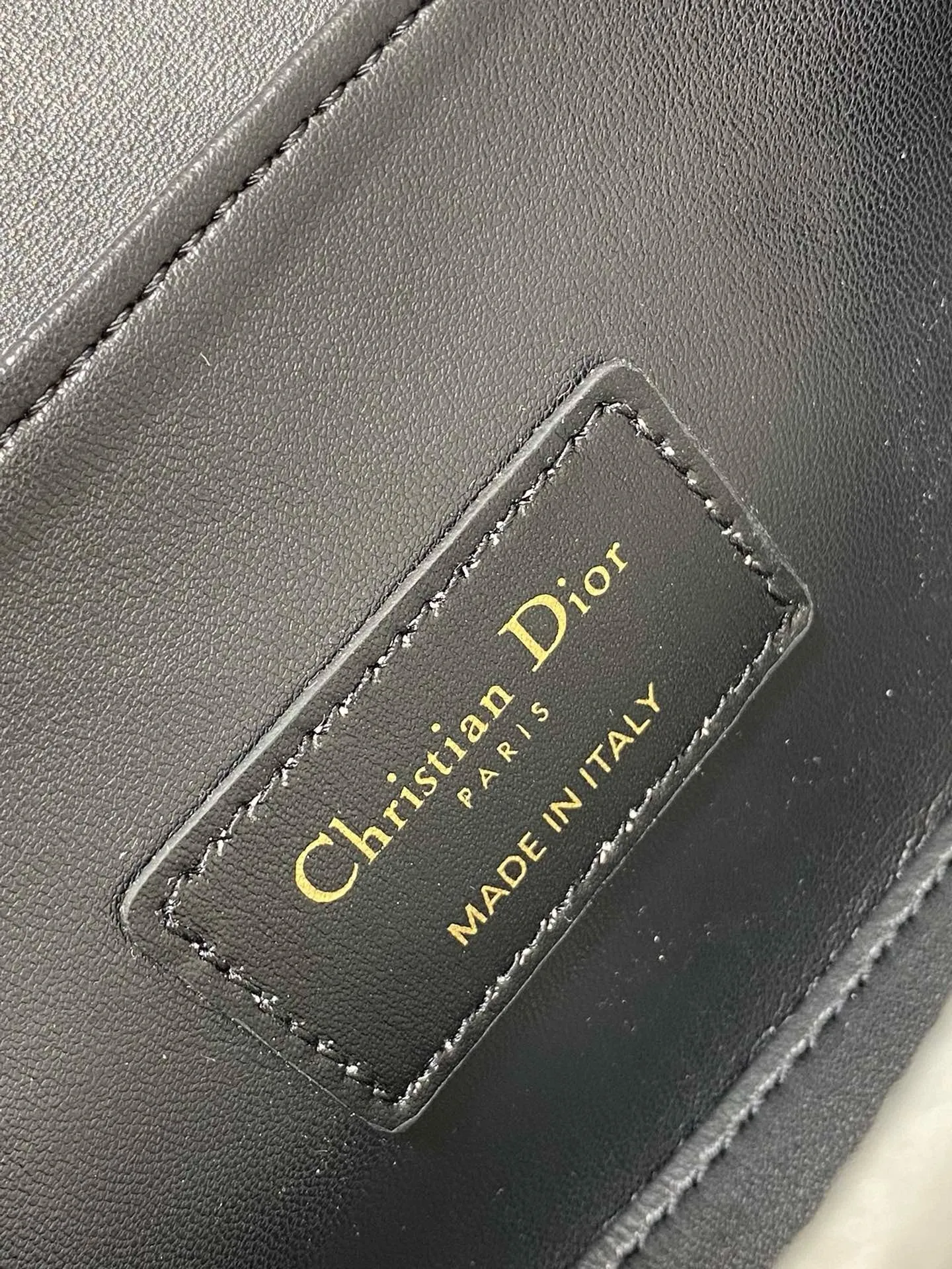 DR485 Small/Medium 30 Montaigne Avenue Top Handle Bag / HIGHEST QUALITY VERSION