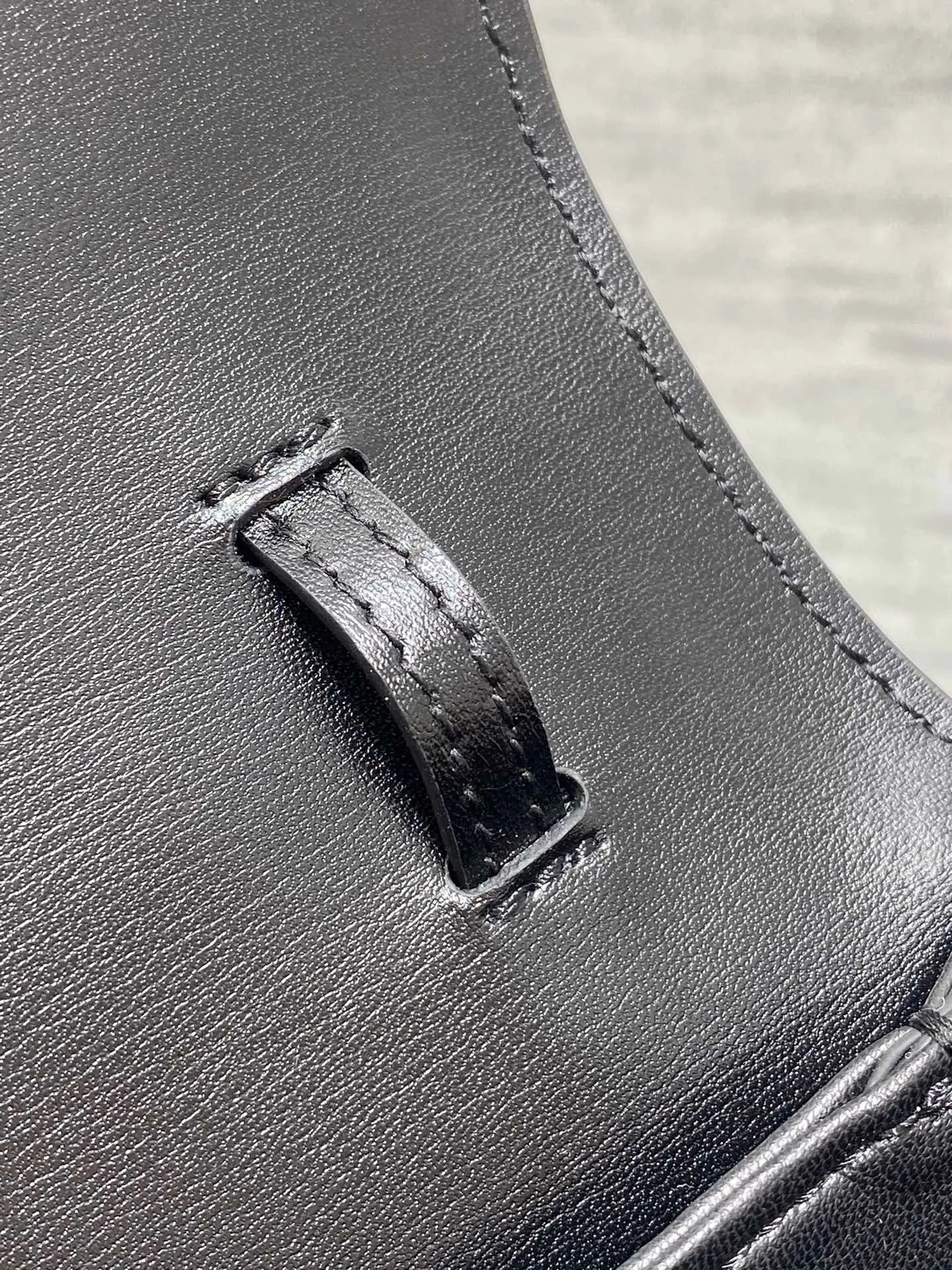 DR485 Small/Medium 30 Montaigne Avenue Top Handle Bag / HIGHEST QUALITY VERSION