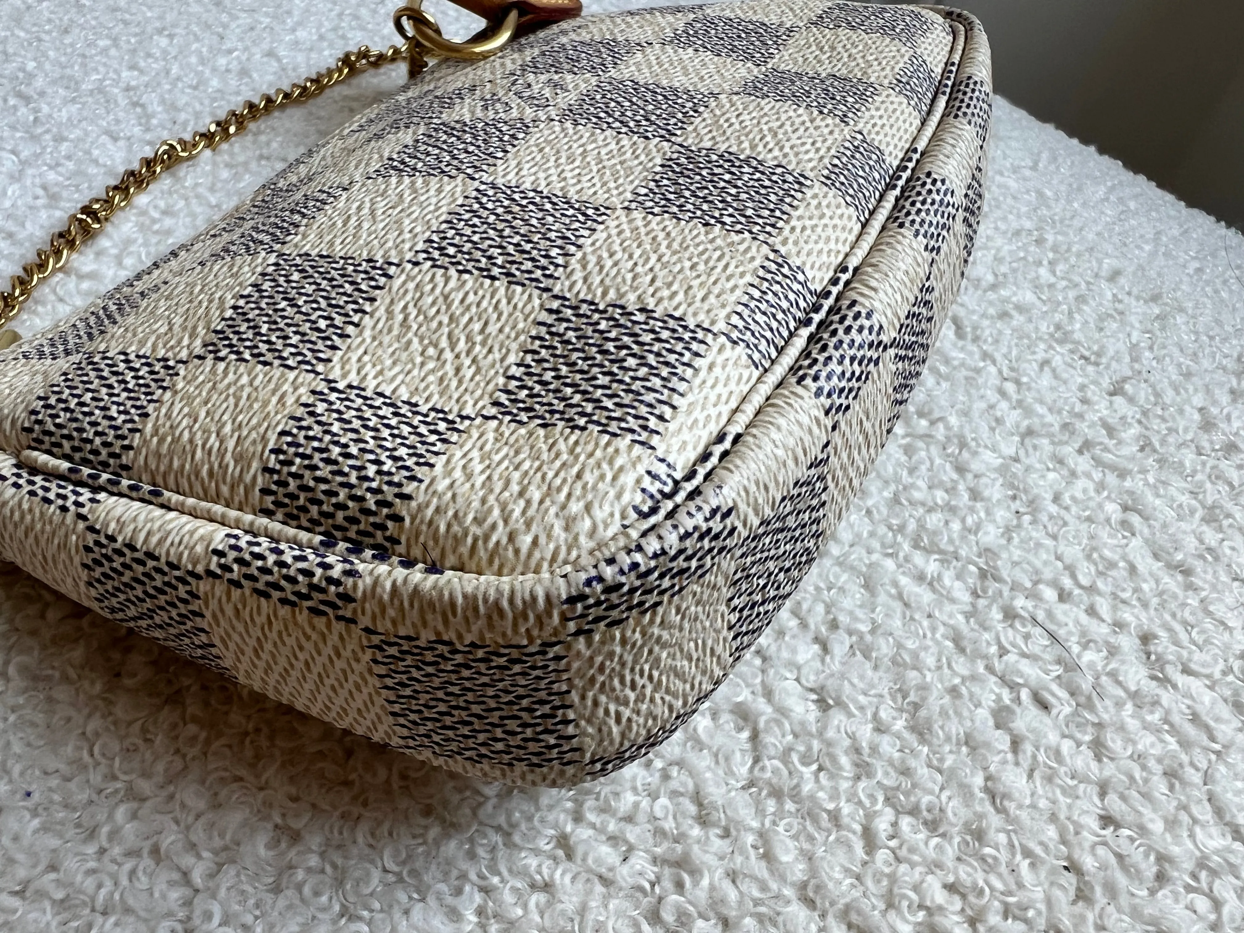 Louis Vuitton Damier Azur Mini Pochette Accessoires (RRP £530)
