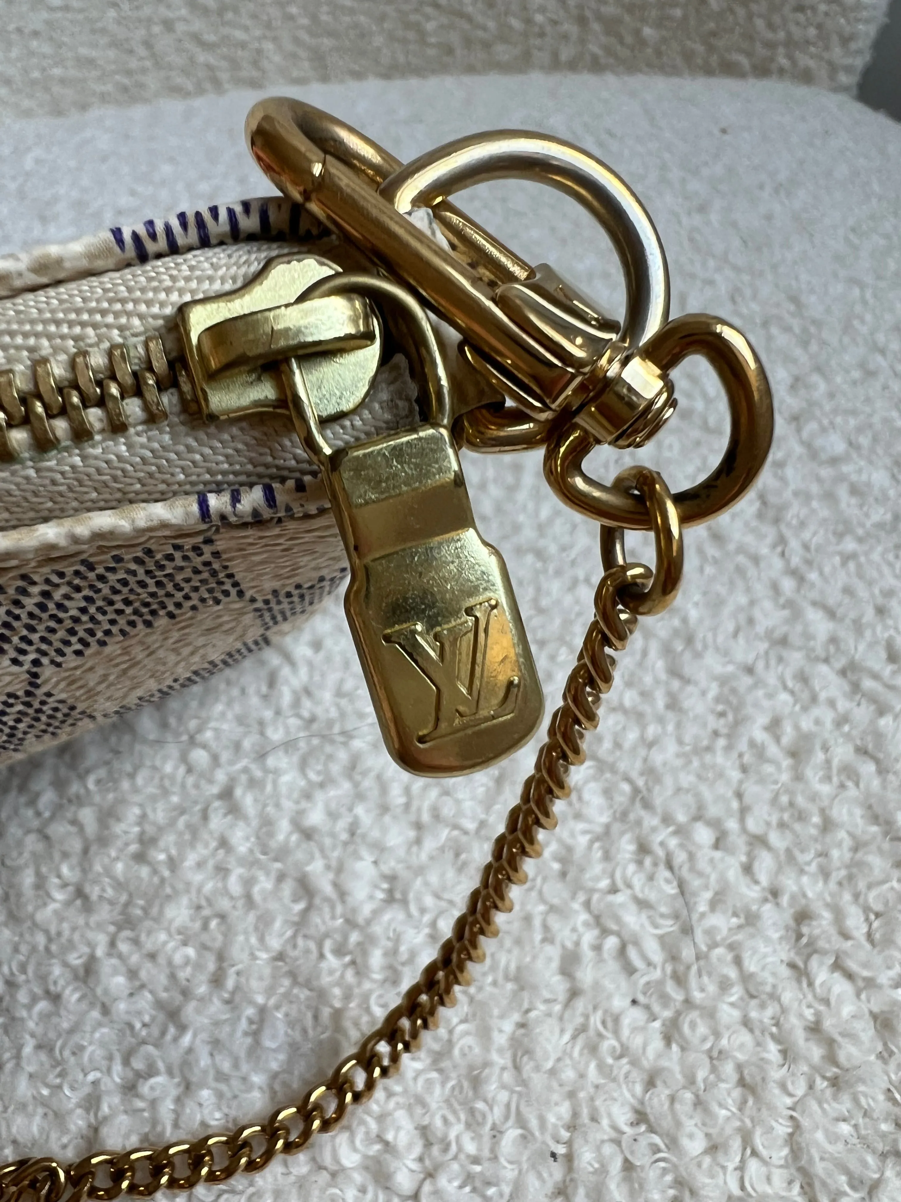 Louis Vuitton Damier Azur Mini Pochette Accessoires (RRP £530)