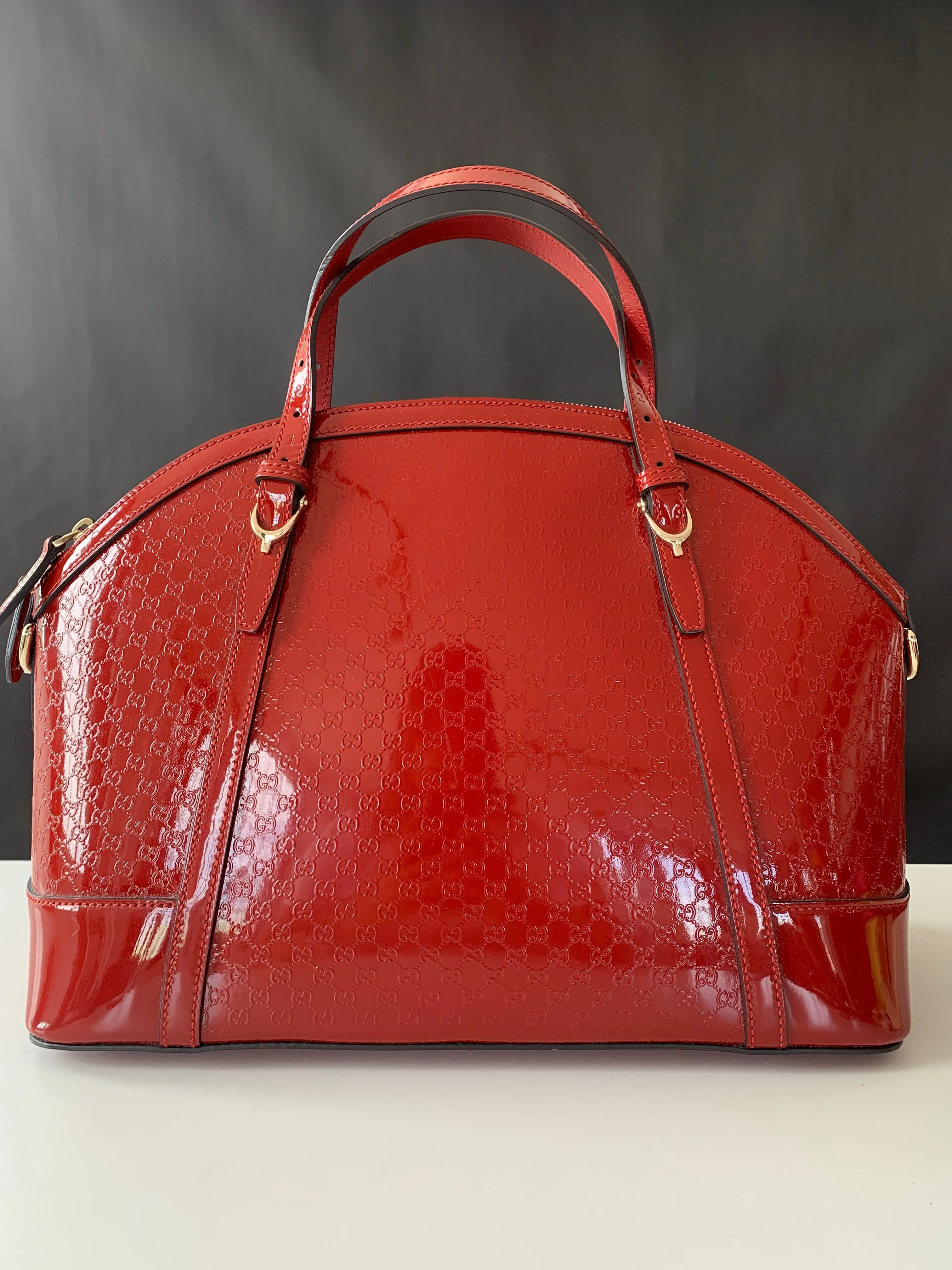 <b> GUCCI</b> <br>Nice Medium Patent Microguccissima  Dome Bag