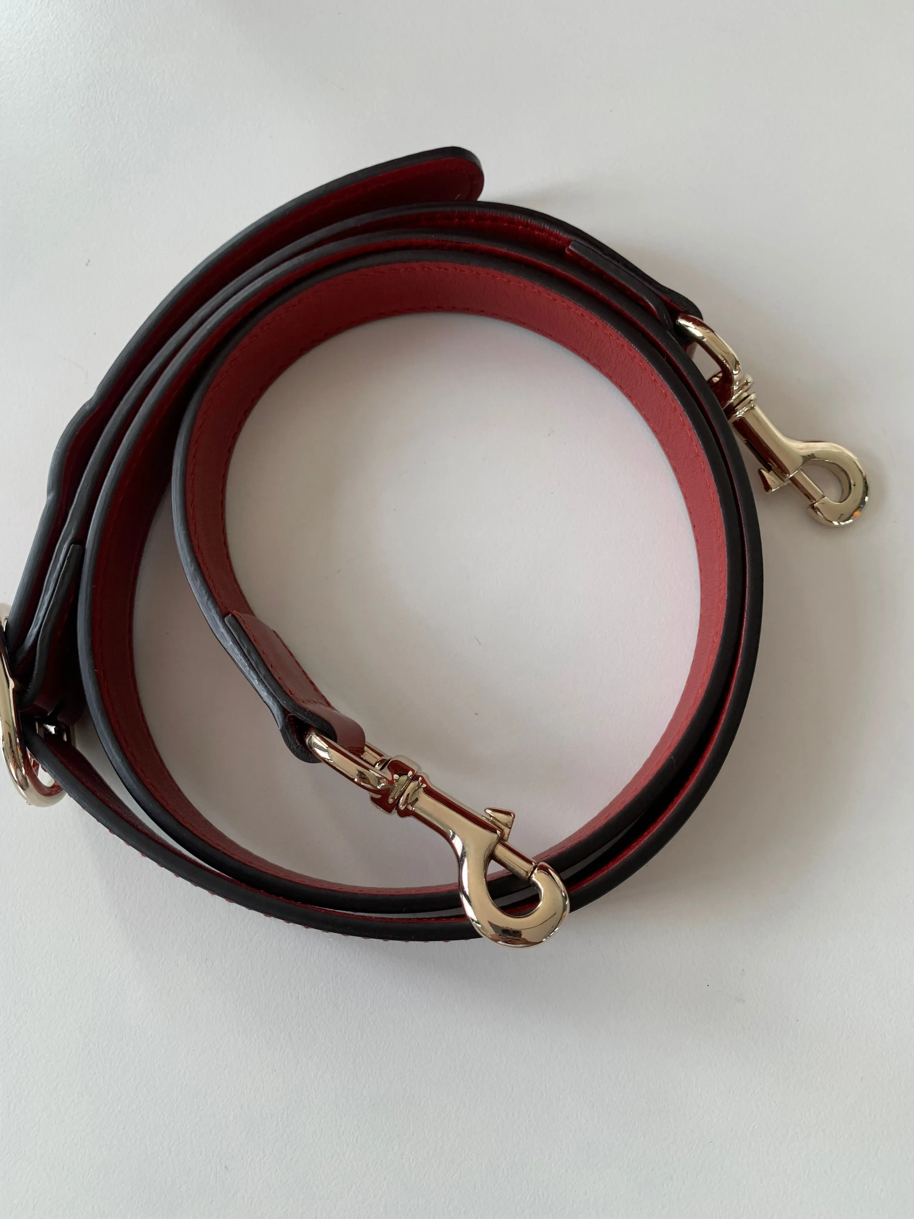 <b> GUCCI</b> <br>Nice Medium Patent Microguccissima  Dome Bag