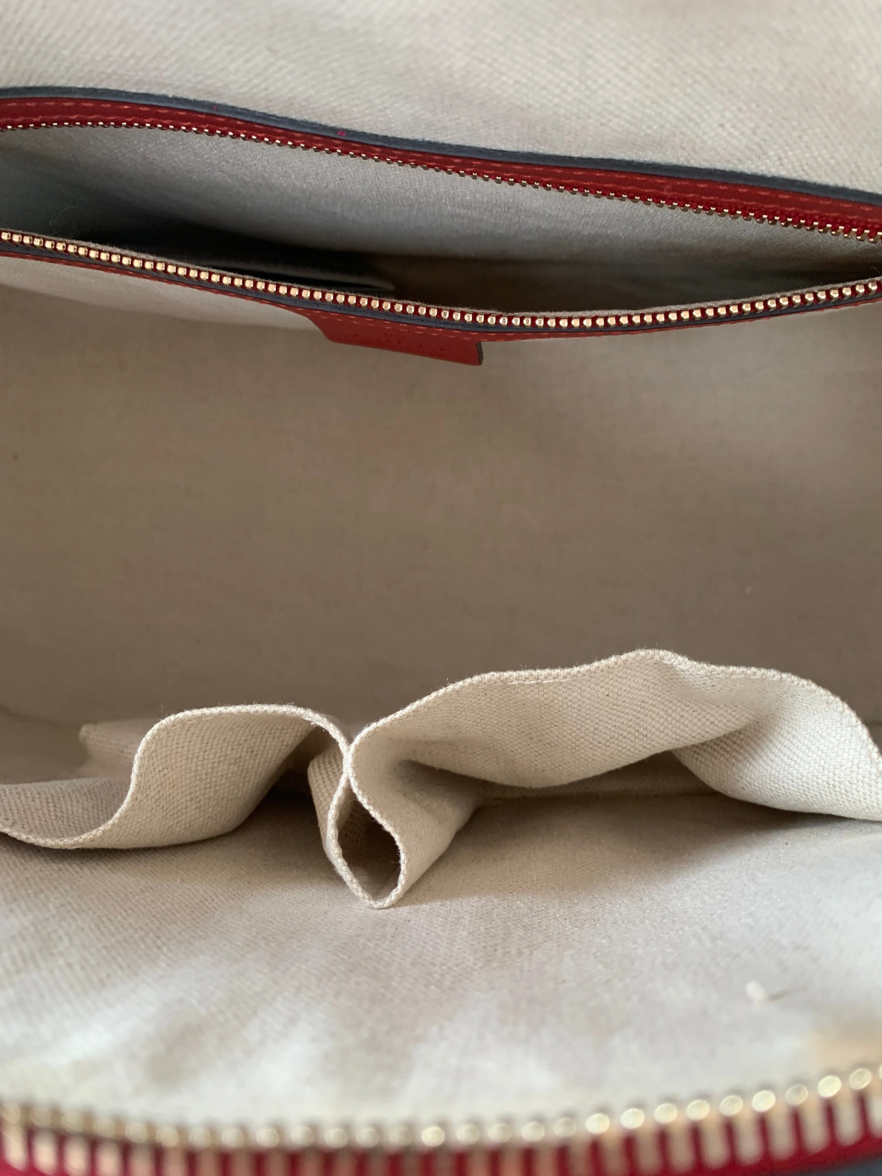 <b> GUCCI</b> <br>Nice Medium Patent Microguccissima  Dome Bag