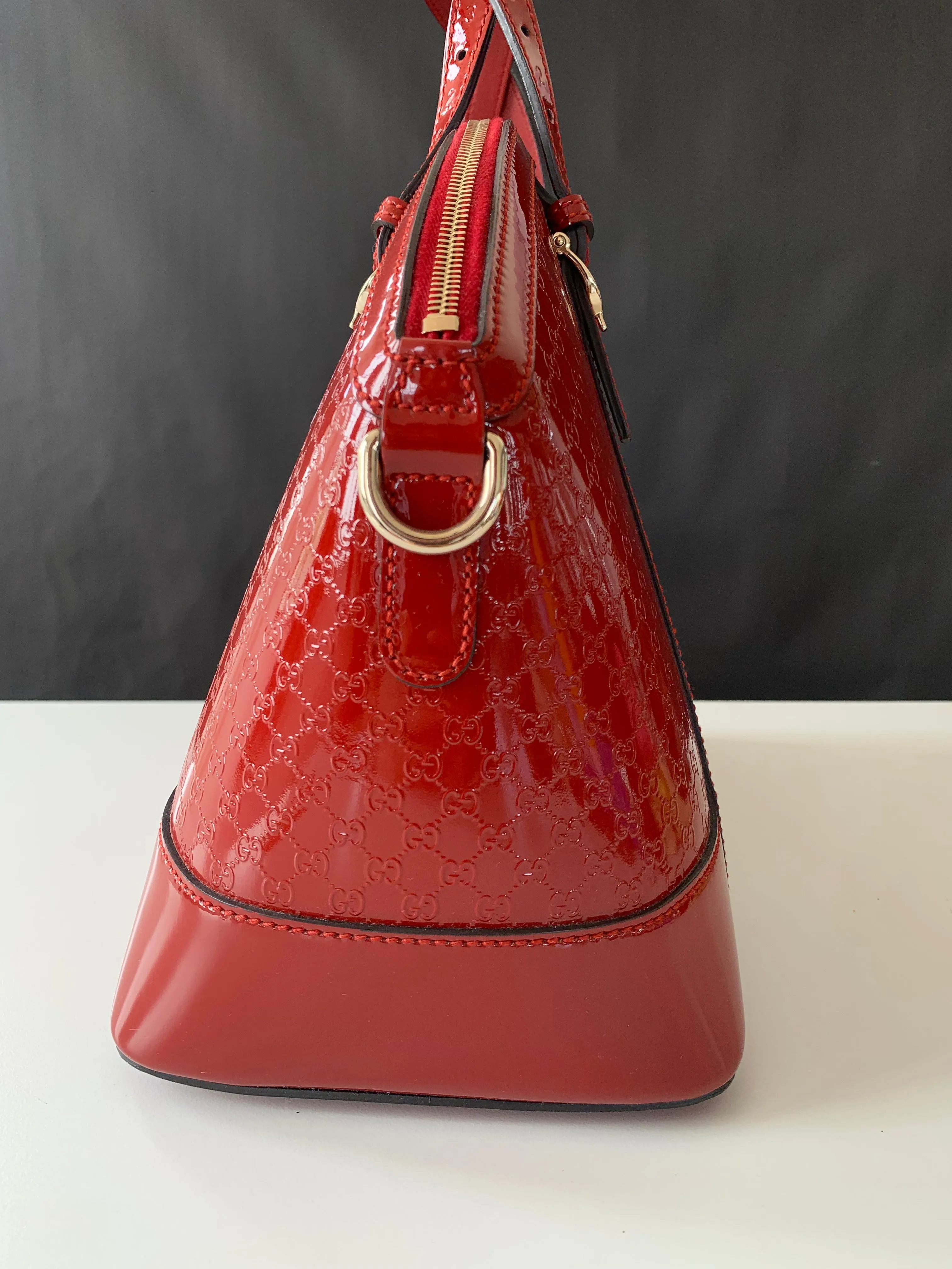 <b> GUCCI</b> <br>Nice Medium Patent Microguccissima  Dome Bag