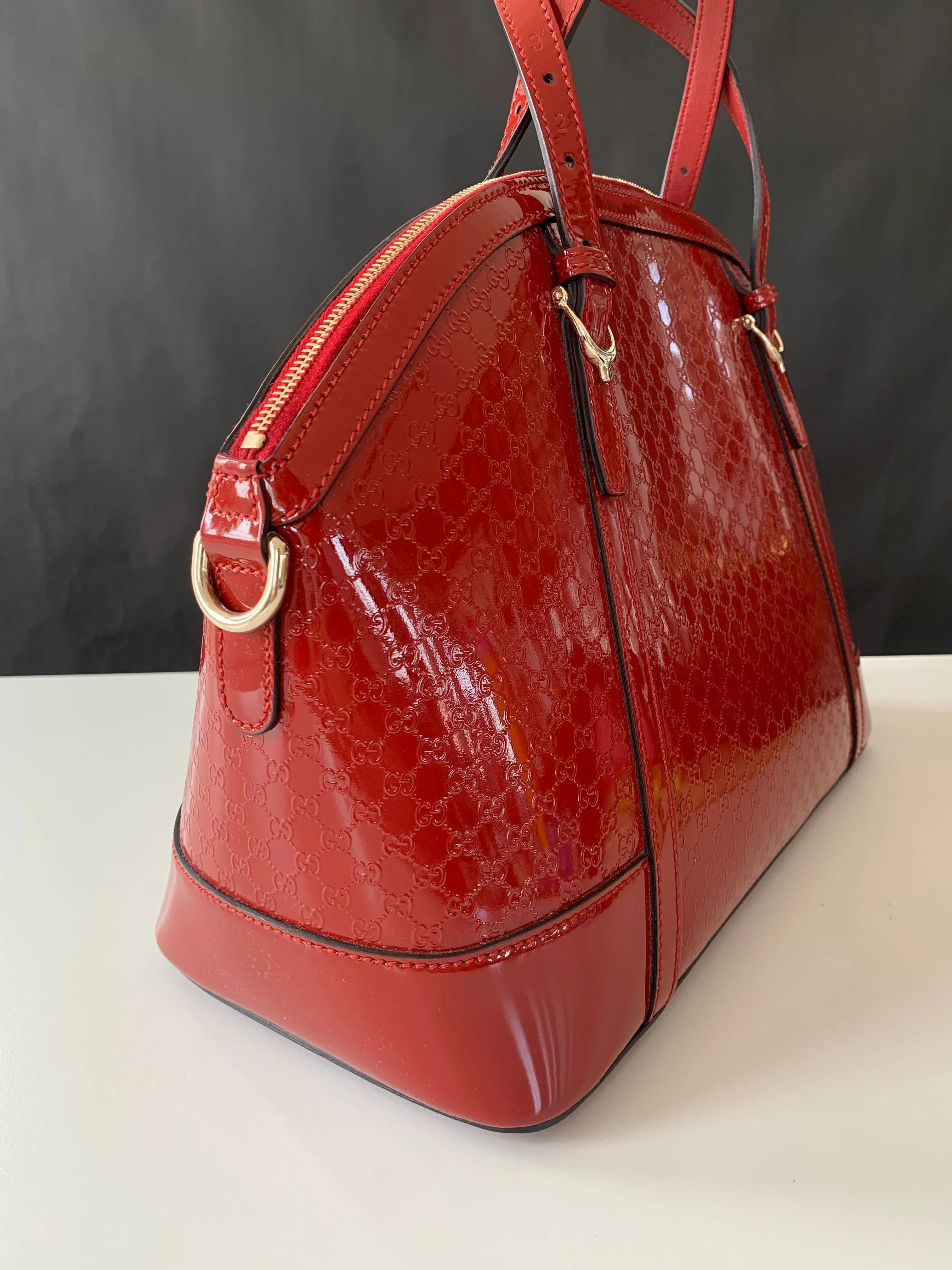 <b> GUCCI</b> <br>Nice Medium Patent Microguccissima  Dome Bag