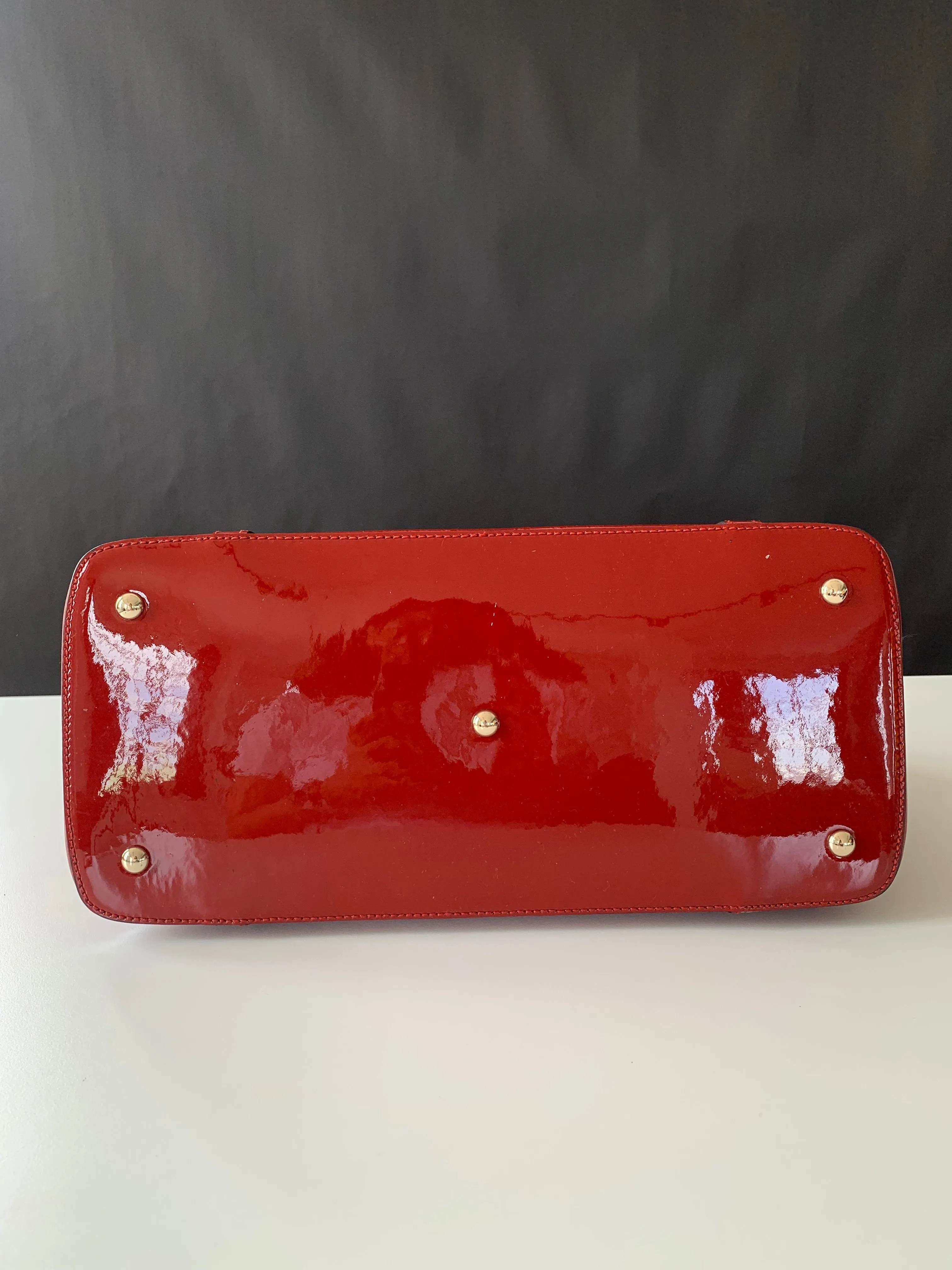 <b> GUCCI</b> <br>Nice Medium Patent Microguccissima  Dome Bag