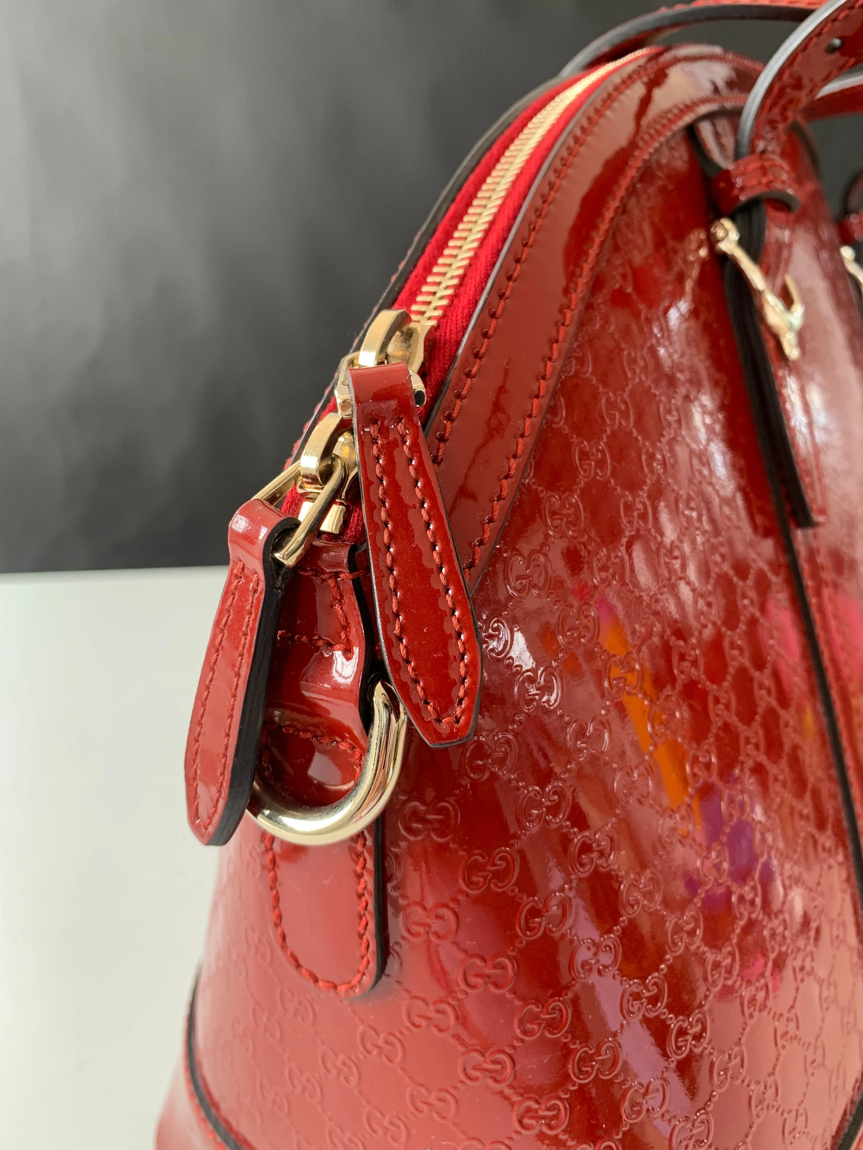<b> GUCCI</b> <br>Nice Medium Patent Microguccissima  Dome Bag