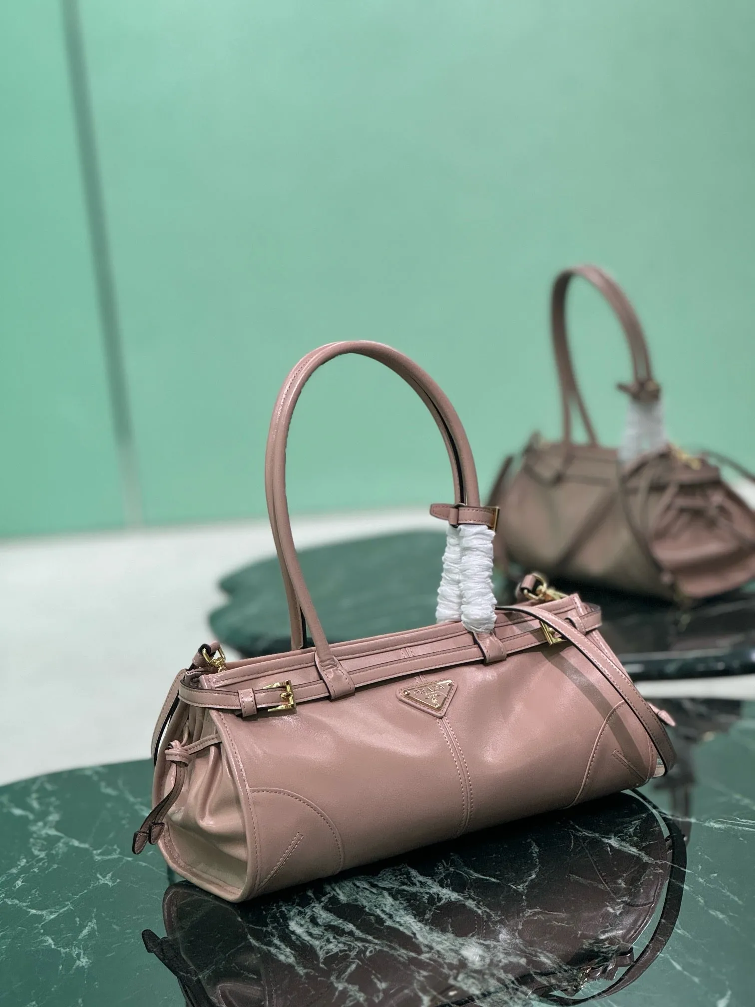 PD319 Cocoa Medium/Large Leather Handbag / HIGHEST QUALITY VERSION